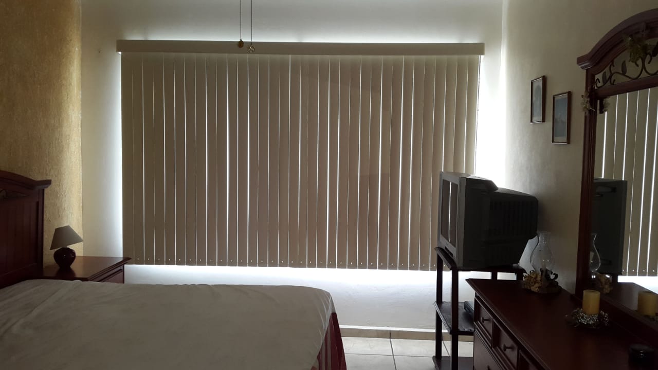 Persiana Verticales de PVC Y Tela Home Land